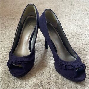 Fioni purple peep-toe heels